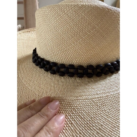 ARTESANO Tulipan Hat in Natural S NWOT main image 14
